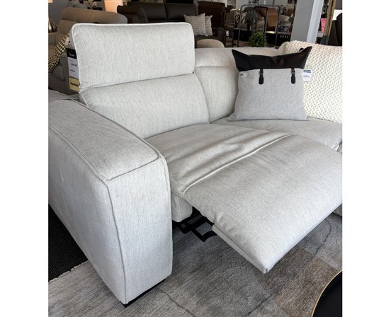 Sectionnel inclinable motorisé et appui-tête motorisé de Kuka