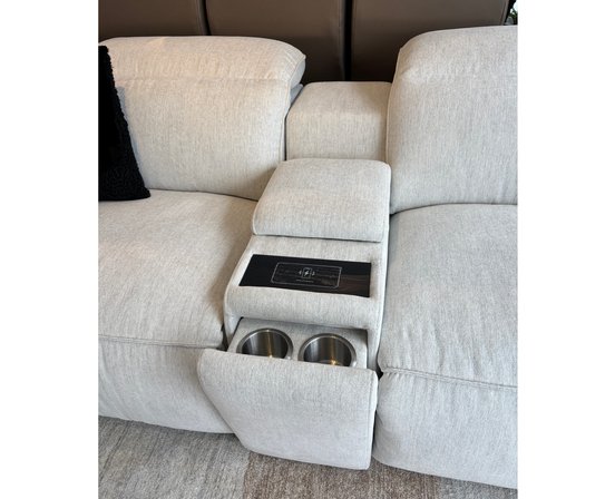 Sectionnel inclinable motorisé et appui-tête motorisé de Kuka