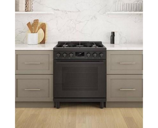 Bosch 30-Inch Freestanding Gas Range With Convection Technology - HGS8045UC