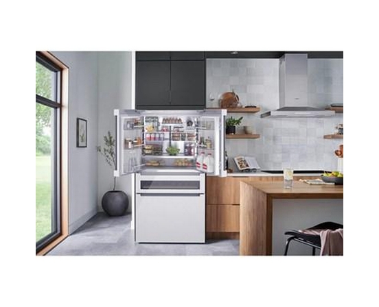 Bosch 36-Inch, 20.5 Cu.Ft. Counter Depth French 4-Door Refrigerator With Flexbar™ - B36CL81ENW