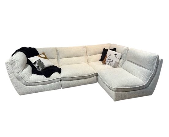 Delano sectional