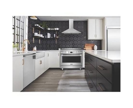 Frigidaire Professional 36-Inch Freestanding Induction Range With Convection Technology - PCFI3670AF