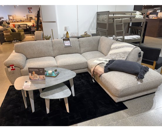 Palliser fabric sectionnary