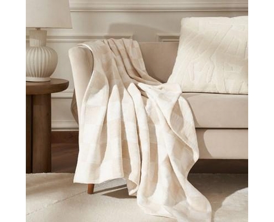 Home Decor Throws by Renwil