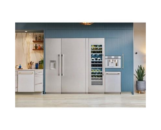 Thermador 7.8 Cu.Ft. Upright Freezer With Superfreeze® - T18ID905RP