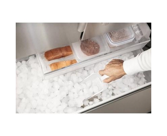 Thermador 36-Inch Freestanding French 3-Door Refrigerator With Home Connect™ - T36FT820NS