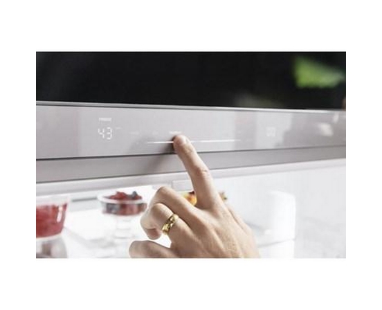 Thermador 36-Inch Freestanding French 3-Door Refrigerator With Home Connect™ - T36FT820NS