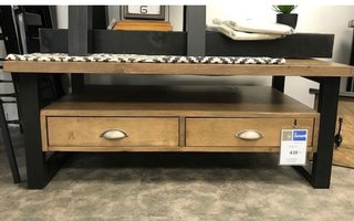 Center table by Springwater