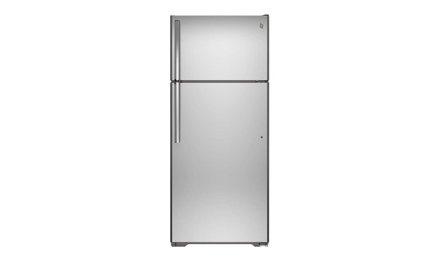 GE 18 cu. ft. Top-Freezer Refrigerator - GTS18FSLKSS