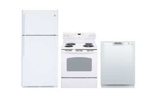 GE Kitchen set - GTS18FTLKWW-JCBS280DMWW-GDF510PGRWW