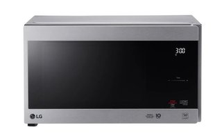 LG Countertop Microwave 0.9 cu. ft. - LMC0975ST