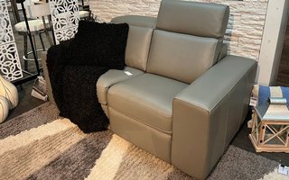 Jaymar Motorized Reclining Loveseat Head and Foot*CLEARANCE*