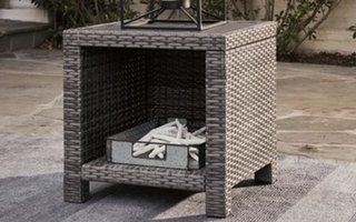 Outdoor furniture - End table - P440-702