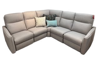 Elran sectional, 2 motorized recliners ***LIQUIDATION***