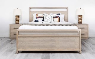 Vista Queen Bed by Mako