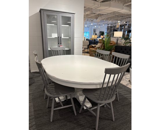 7 Pces Dining Room set by Canadel***LIQUIDATION***