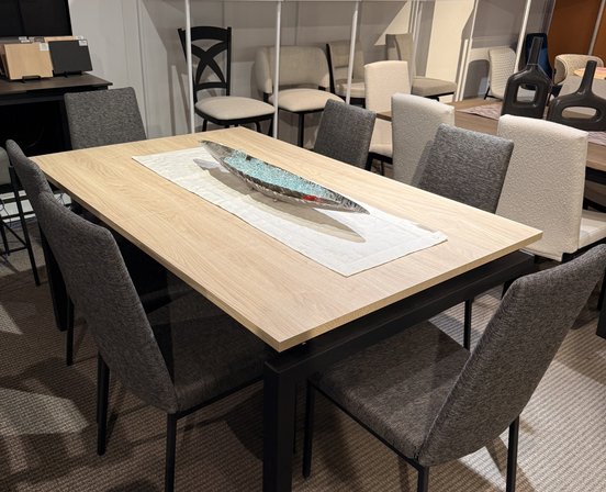 Amisco 7-piece dining room set