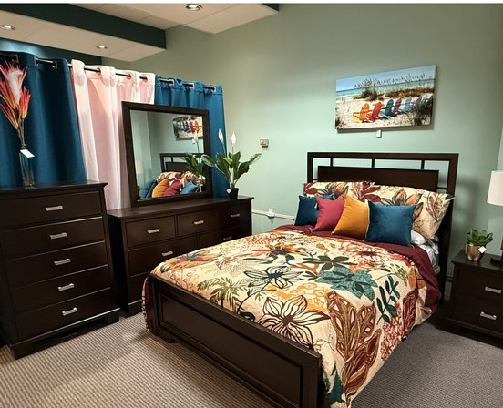 Ashley 4-Piece Queen Bedroom Set