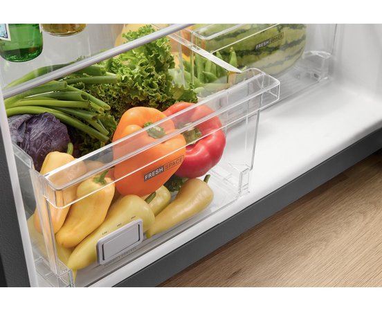 Whirlpool 29.5-inch Wide Top Freezer Refrigerator with Total Coverage Cooling - 19 Cu. Ft.. - WRTX5419SZ