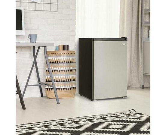 Danby 21-Inch, 4.5 Cu.Ft. Freestanding Compact Refrigerator - DCR045B1BSLDB