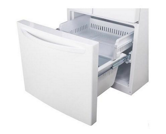 LG 30-Inch, 21.8 Cu.Ft. Freestanding French 3-Door Refrigerator With Smartdiagnosis™ Technology - LRFNS2200W