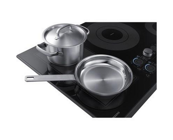 Samsung 36-Inch Built-In Induction Cooktop With Virtual Flame Technology™ - NZ36K7880UG/AA