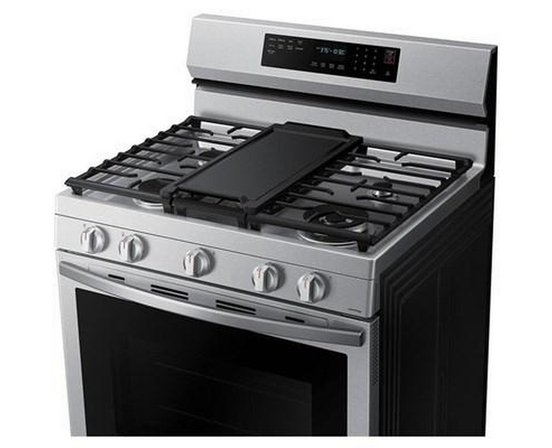 Samsung 30-Inch Freestanding Gas Range With Wi-Fi Connect - NX60A6711SS/AA