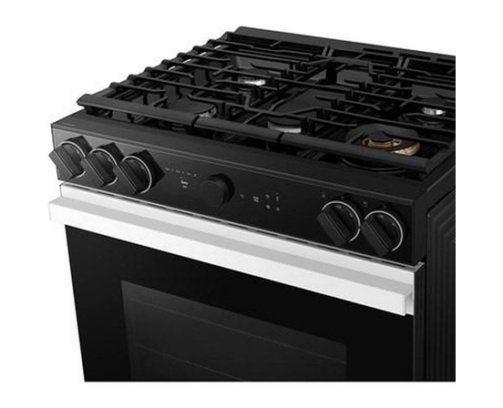 Samsung 6.0 Cu. Ft. Bespoke Smart Slide-In Gas Range - NSG6DB870012/AA