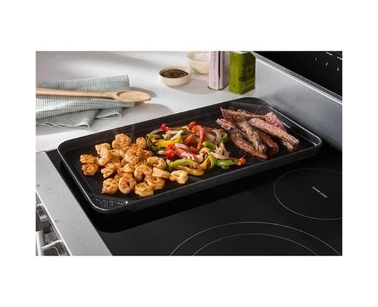 Whirlpool 30-Inch Freestanding Gas Range With Air Fry Technology - WFGS7530RZ