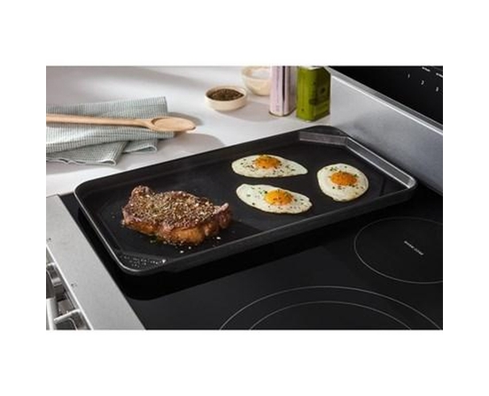 Whirlpool 30-Inch Freestanding Gas Range With Air Fry Technology - WFGS7530RZ