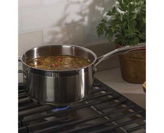 GE 30-Inch Built-In Gas Cooktop - JGP5030SLSS