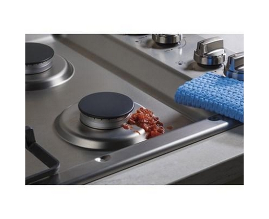 GE 30-Inch Built-In Gas Cooktop - JGP3030SLSS