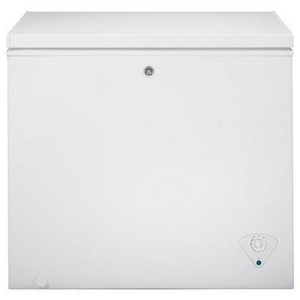 GE 7 Cu. Ft. Chest Freezer With Adjustable Temperature Control - FCM7STWW